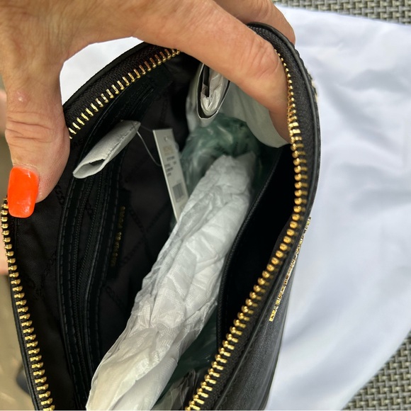 NWT ❤️Michael Kors Large Dome Crossbody Black saffiano leather - Picture 8 of 9